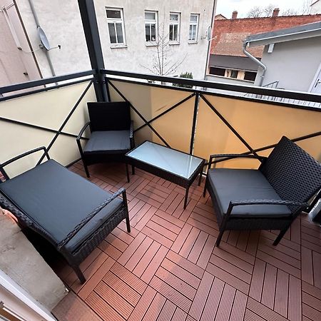 Ferienwohnung Fuer 8 Mit Balkon Erfurt Bagian luar foto
